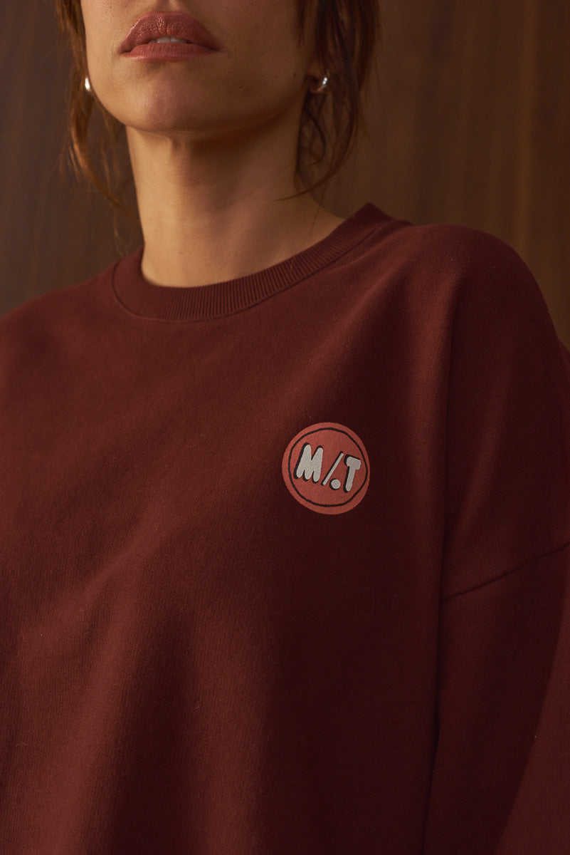 Détail design imprimé M.T sweat femme molleton marron Marlot Paris