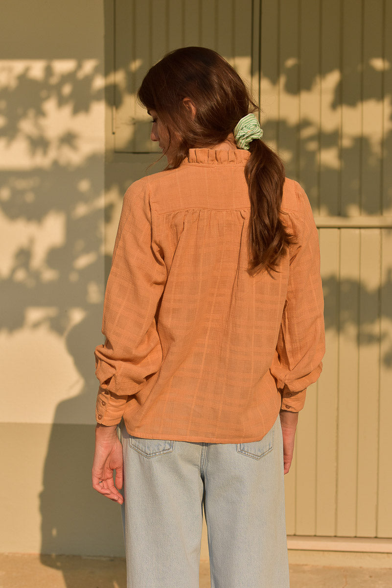 vue de dos blouse femme bohème isaé argile marlot paris