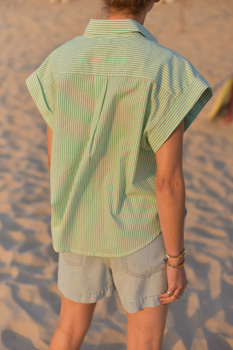 vue de dos chemise femme rayures vertes marlot paris plage
