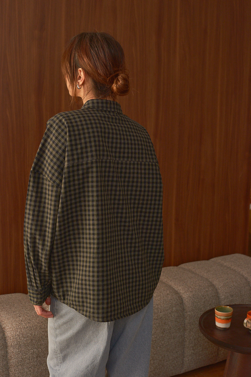 Vue de dos chemise femme à carreaux vichy kaki Marlot Paris