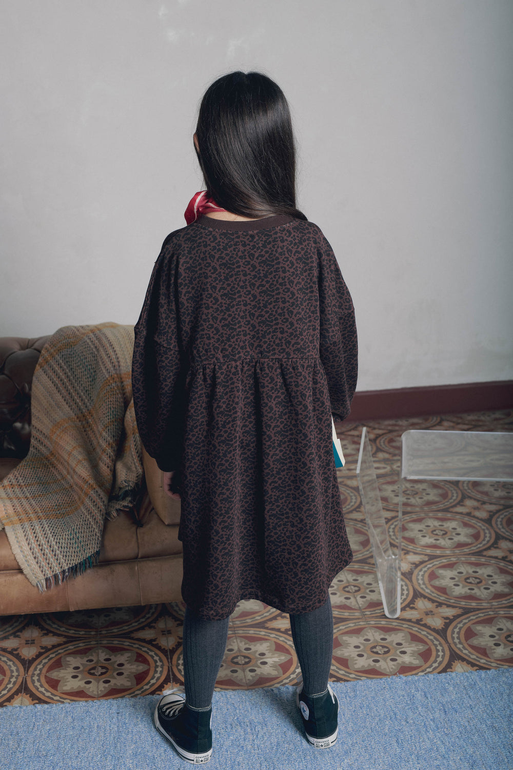 Vue de dos robe fille molleton coton léopard brun Marlot Paris