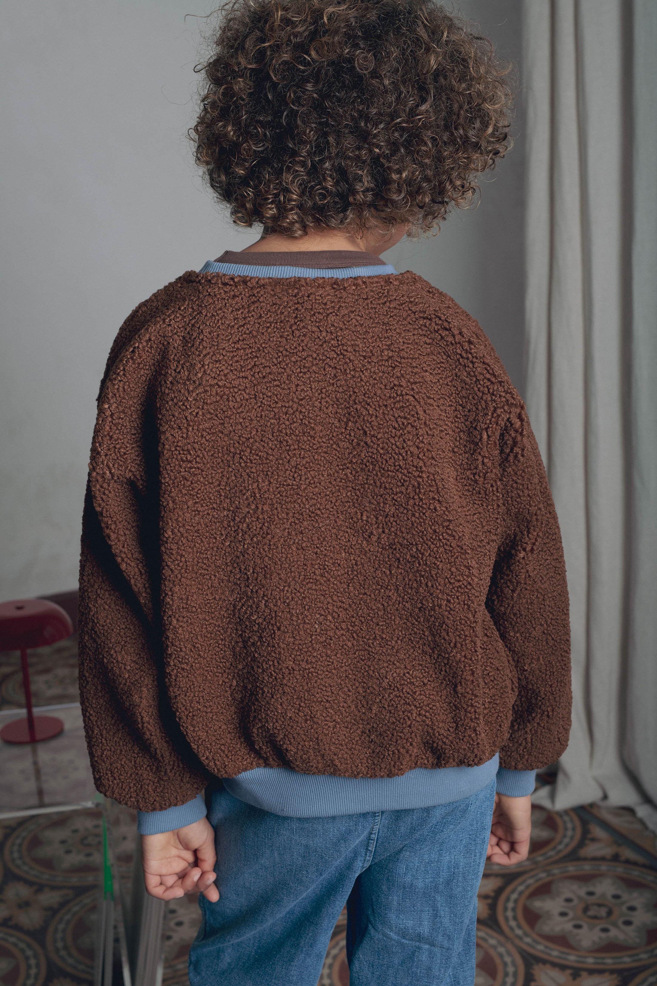 Vue de dos sweat moumoute marron garçon Marlot Paris