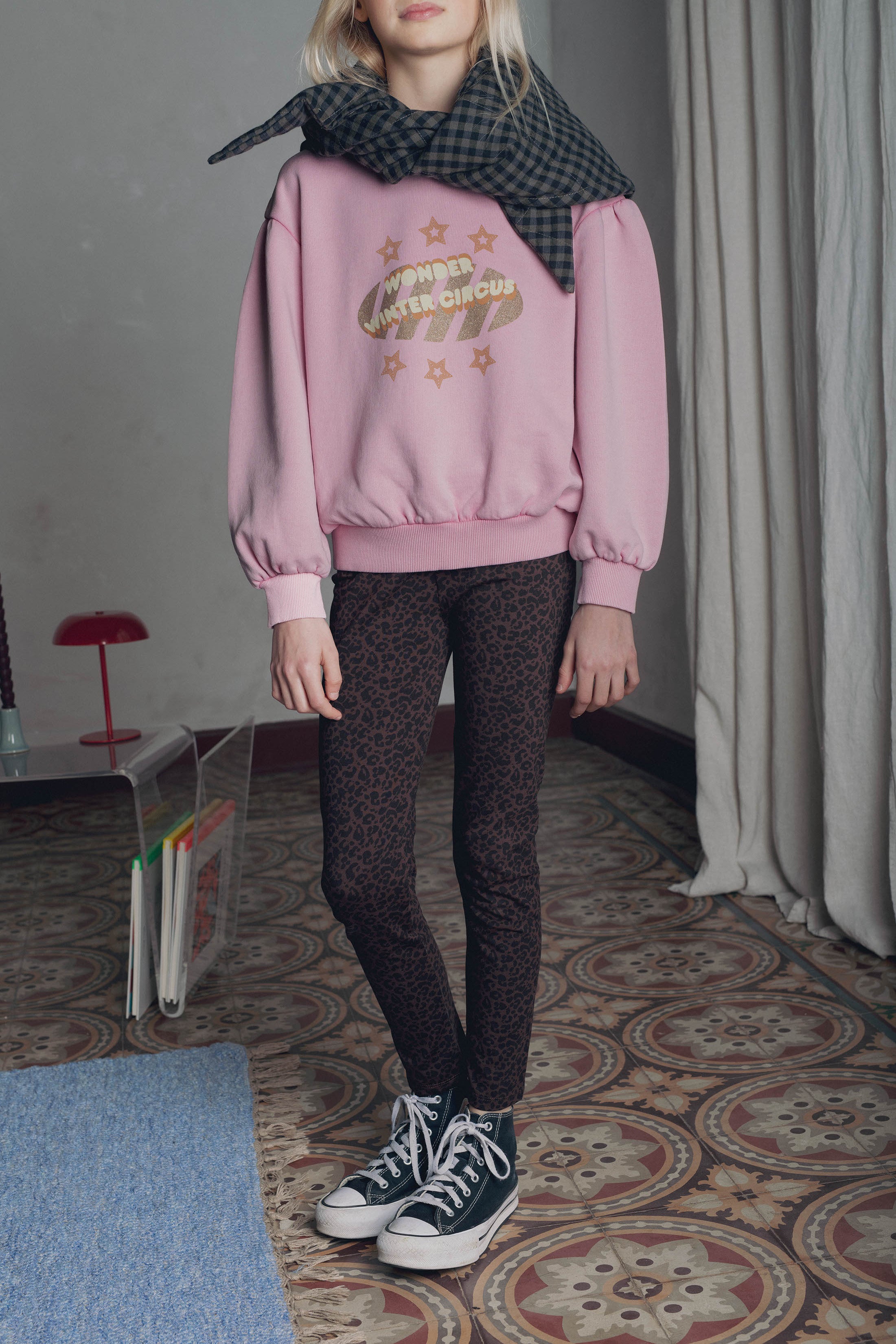 Look fille legging léopard brun Marlot Paris sweat rose imprimé