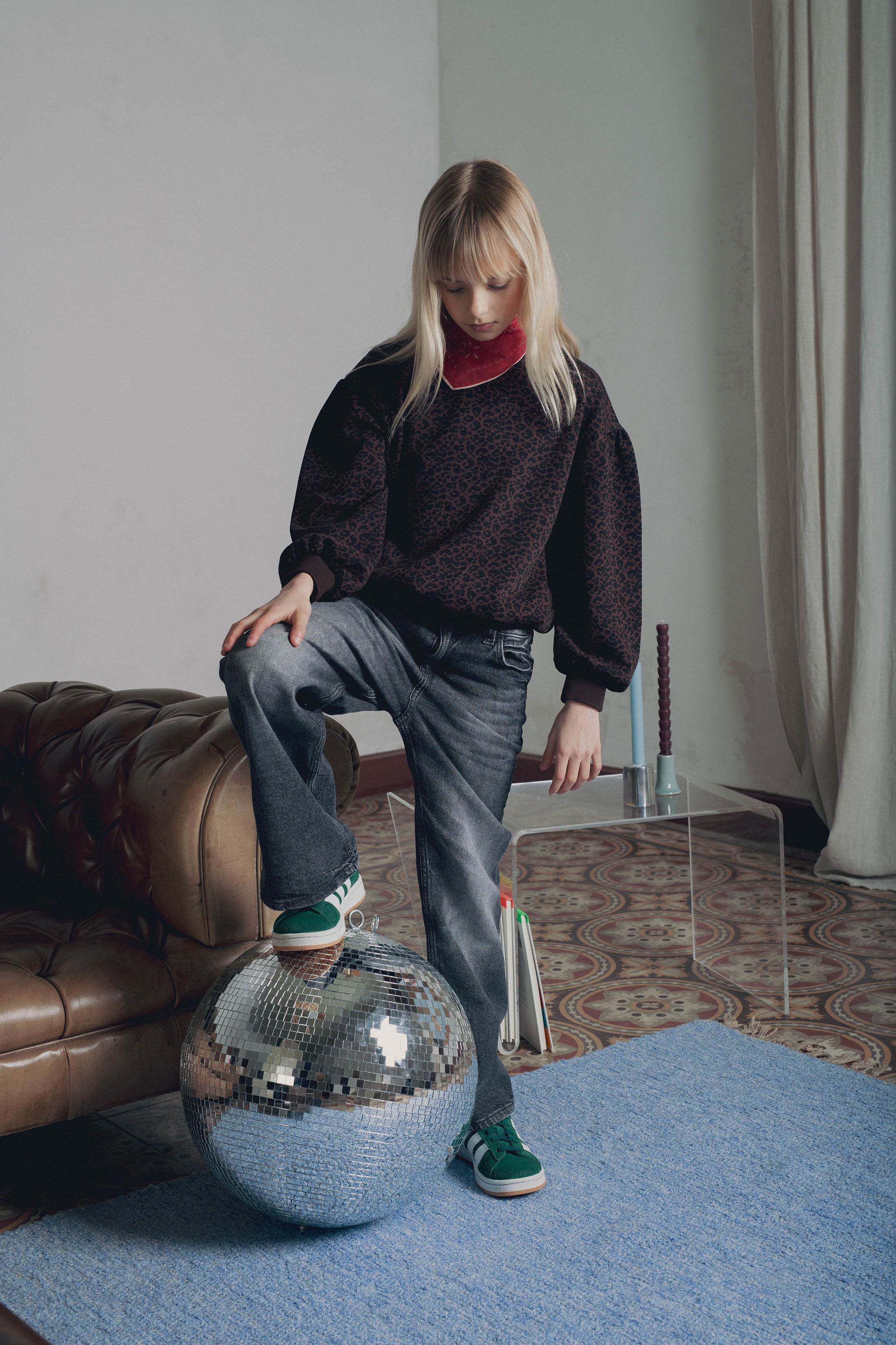 Look fille boule à facettes sweat léopard bueno Marlot Paris