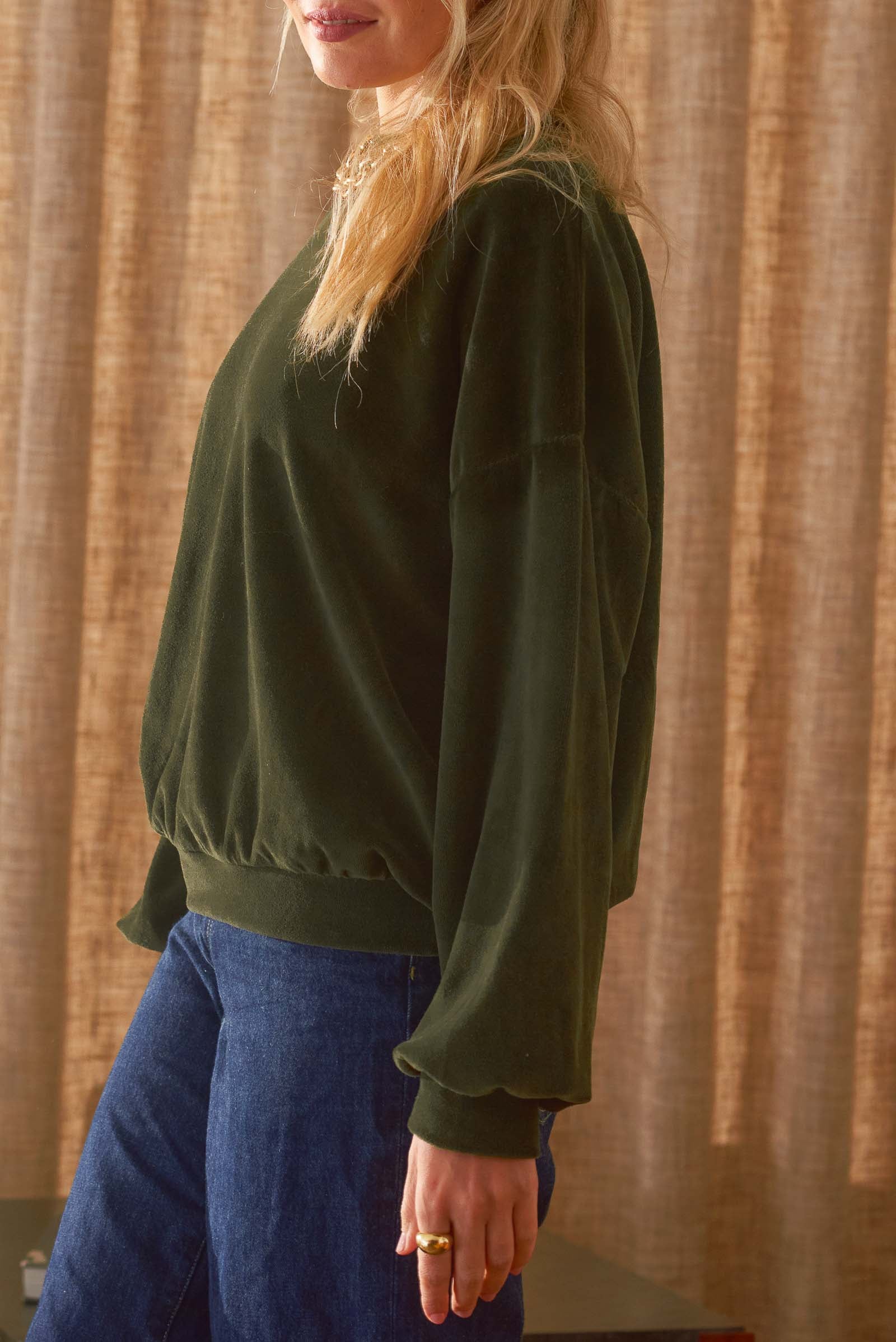 profil-sweat-femme-velours-kaki-marlot-paris