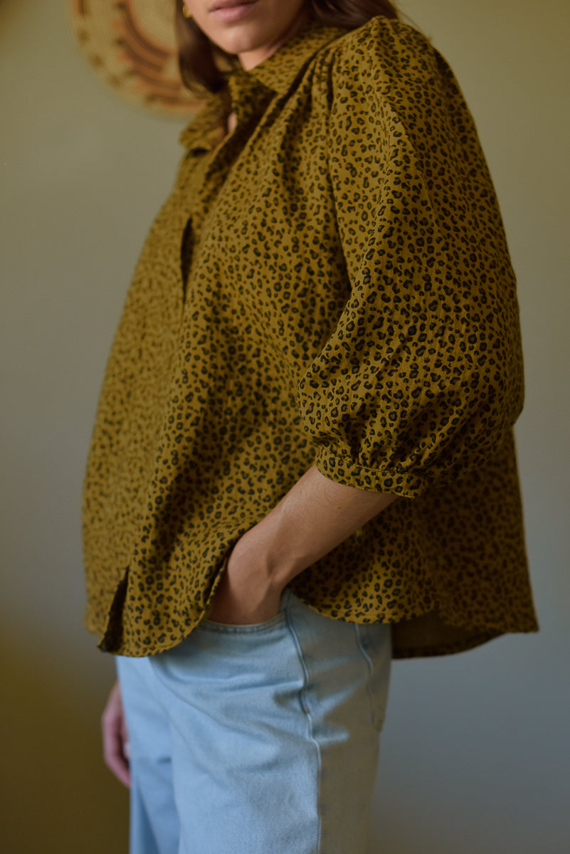 détail manche blouse femme léopard marlot paris 
