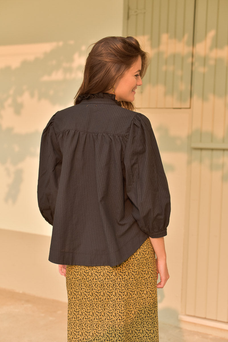 vue de dos blouse femme noire dahlia manches bouffantes marlot paris